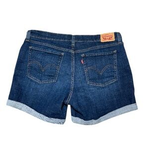 Levi's Women's Denim Shorts Navy Blue
Size 32 Stretch Rolled Hem Casual